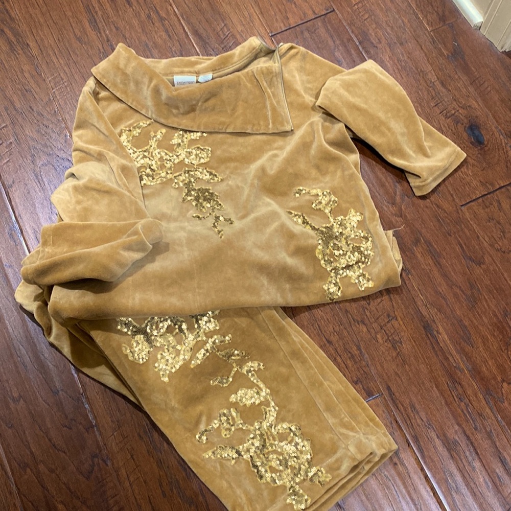 Zenergy by Chico's Ladies Jogging Suit